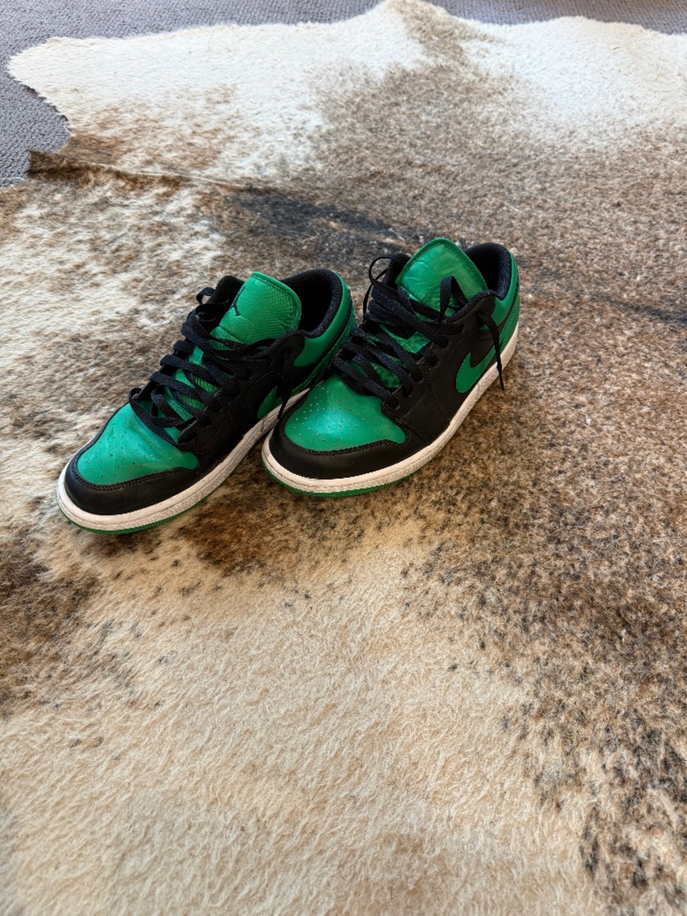 Air Jordan 1 Low Lucky Green